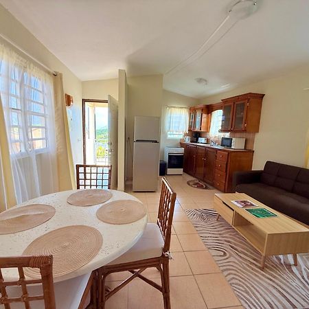 Hill Top Cottage La Savane Bagian luar foto