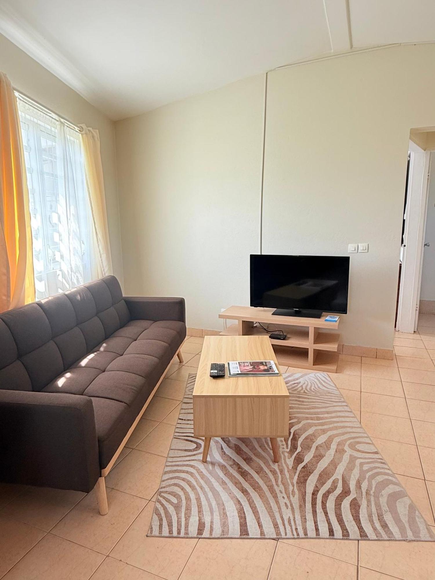 Hill Top Cottage La Savane Bagian luar foto